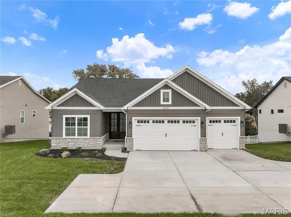 4939 Butler Hill Rd, Saint Louis, MO 63128