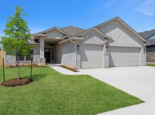 13325 SW 8th St, Yukon, OK 73099