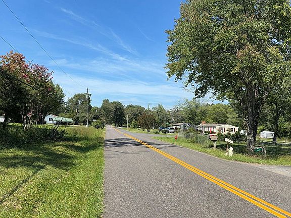 4th image of 19028 Lahore Rd