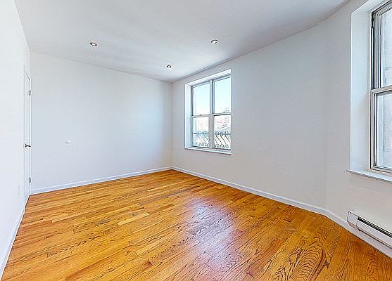 2nd image of 210 W 107th St APT 6E