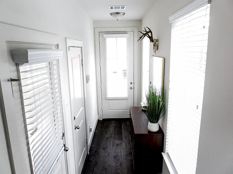 5203 Burress Springs Ln — Photo 10