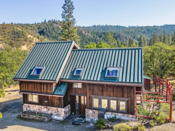 175 Beacon Hill Ln, Ashland, OR 97520