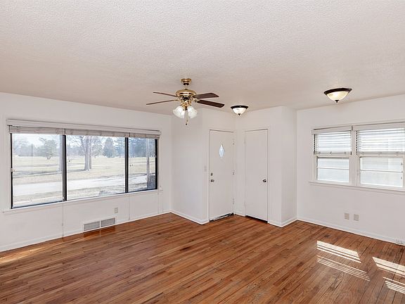 4th image of 1444 55th St