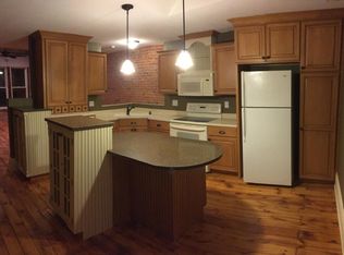 1175 Iowa St APT 1, Dubuque, IA 52001