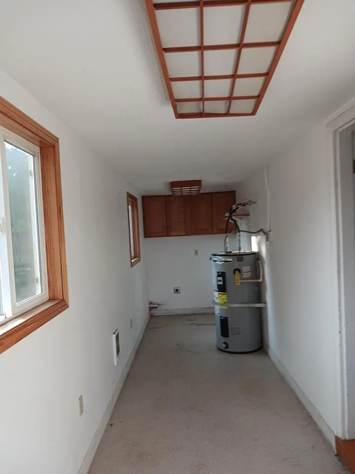 Building Photo - 9345 SW Washington Dr