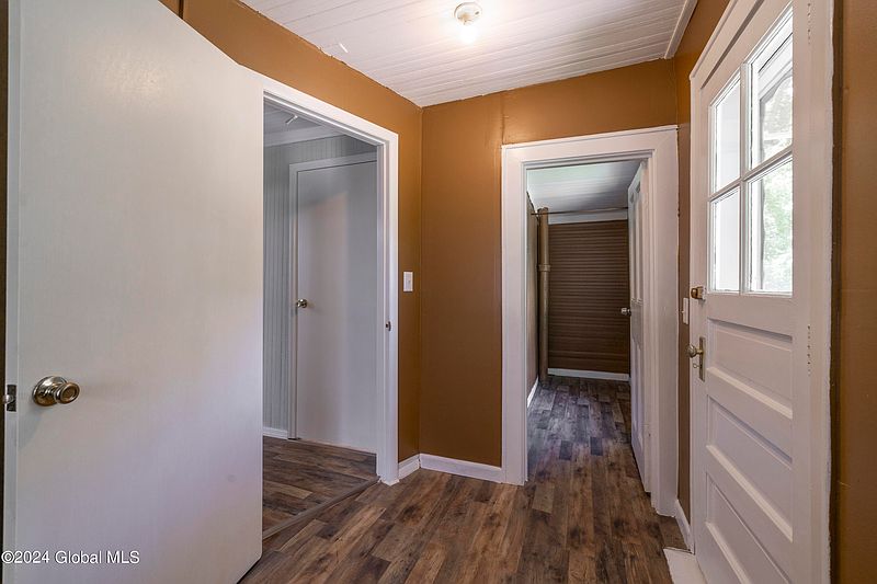 4th image of 425 7th Avenue