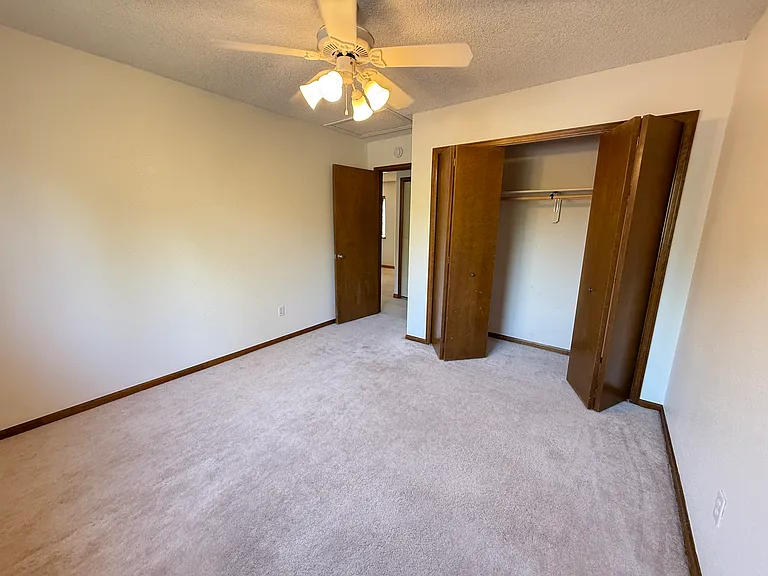 6262 Willow Ln — Photo 18