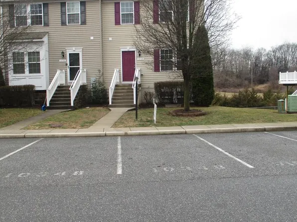 10348 Bridle Ct, Hagerstown, MD 21740