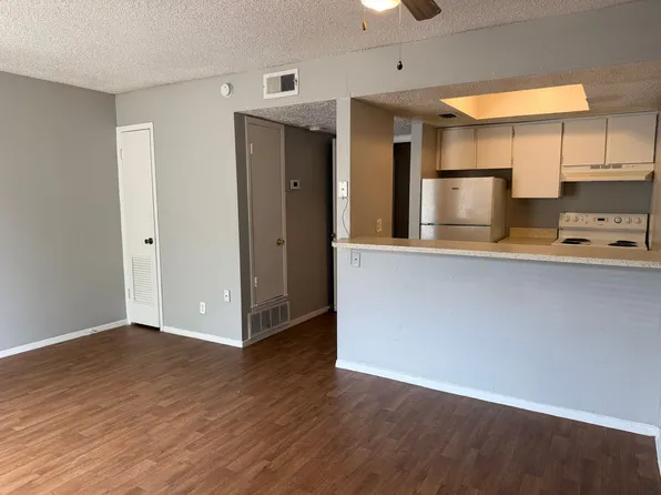 717 E Grayson St APT 8, San Antonio, TX 78208