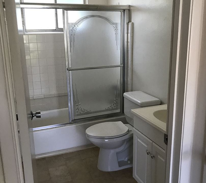 2nd image of 2095 Lincoln Ave APT 07