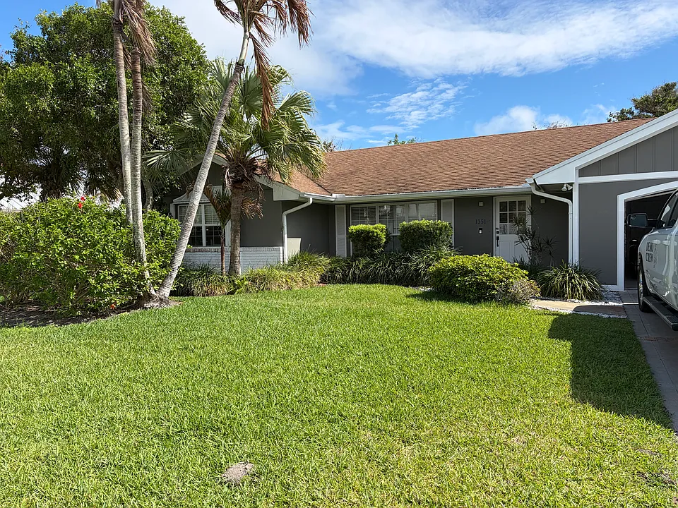 1351 White Heron Ln