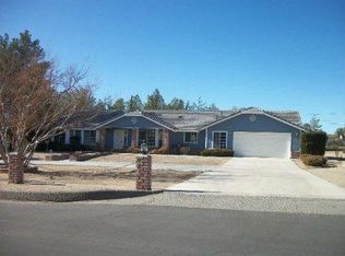 15916 Acoma Rd, Apple Valley, CA 92307
