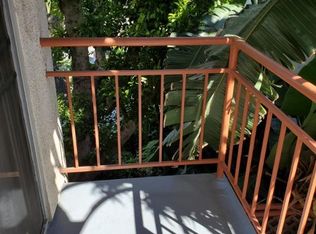 6825 Haskell Ave #201, Van Nuys, CA 91406