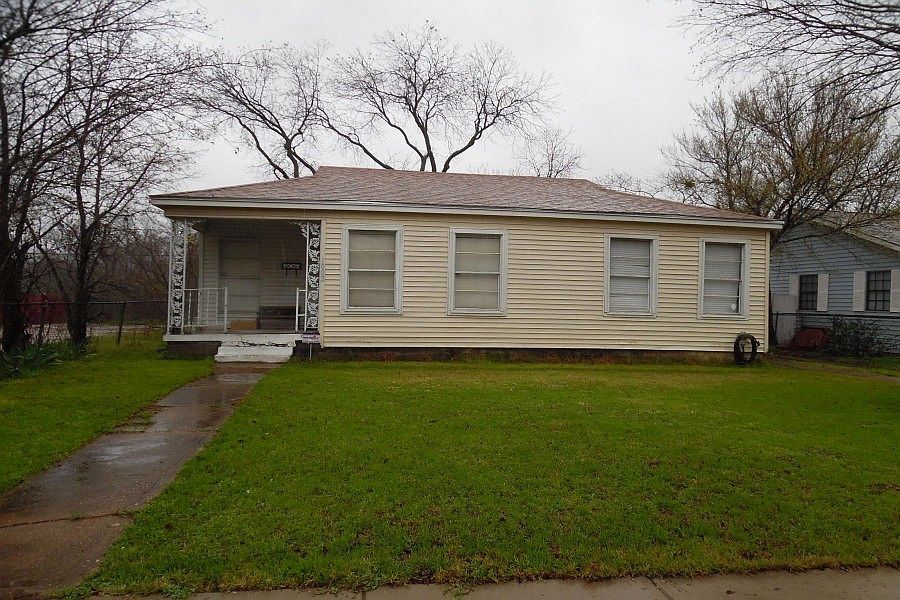 1st image of 1002 Birch Dr