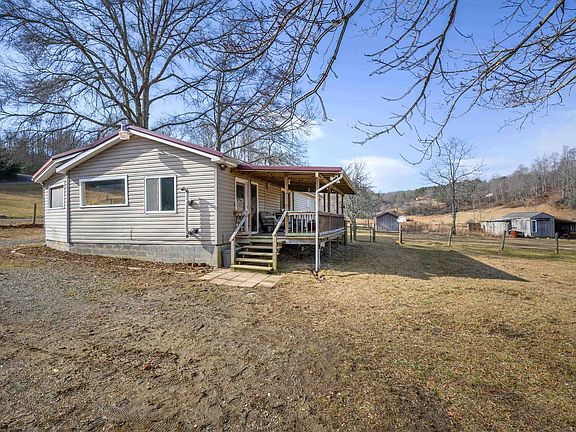 5th image of 1017 Turner Spur Rd