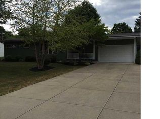 4192 Vinewood Dr, Williamsville, NY 14221