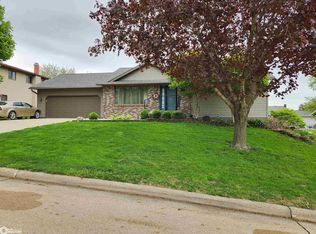 1308 Washington St, Tama, IA 52339