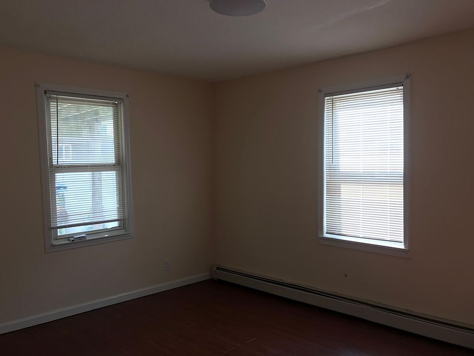 1st image of 14 Ocean St Floor 1