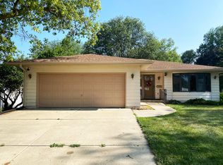 209 E Baker St, Avoca, IA 51521