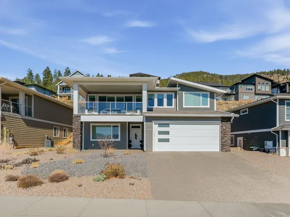 2612 Paramount Dr, West Kelowna, BC V4T 3M2