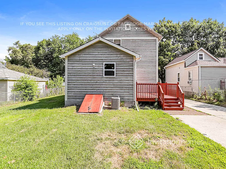 783 E Galena Blvd — Photo 16