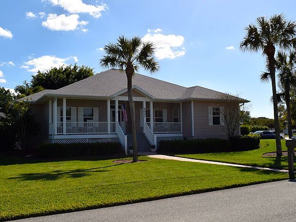 2nd image of 6021 Lake Grasmere Way
