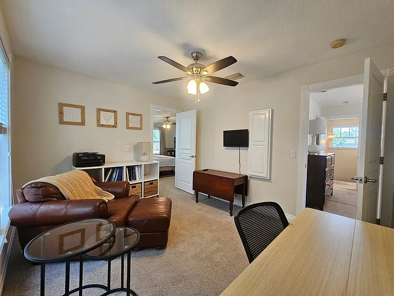 7402 S De Soto St — Photo 30