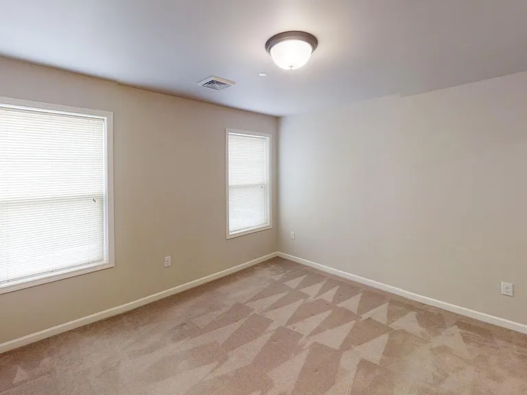 Glen Esk Apartments — Photo 17
