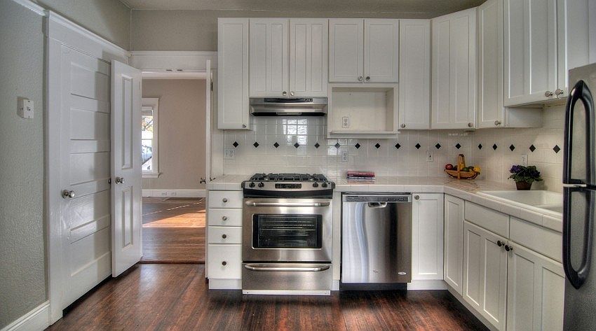 1st image of 330 Waverley St Ste 1