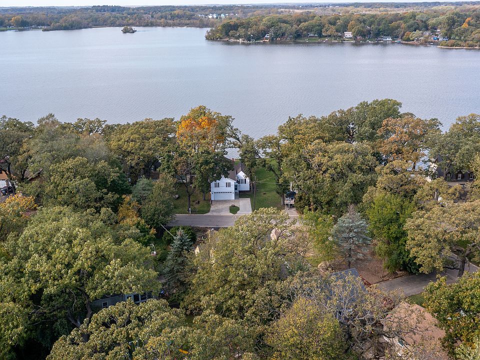 4209 E Lake Shore Dr, Wonder Lake, IL 60097 Zillow