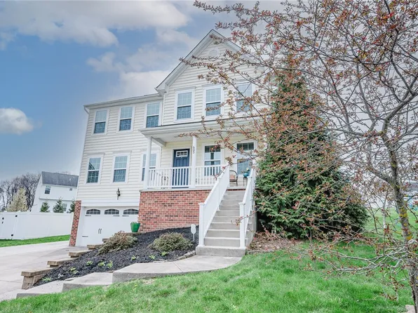 605 Skyline Ct, Irwin, PA 15642