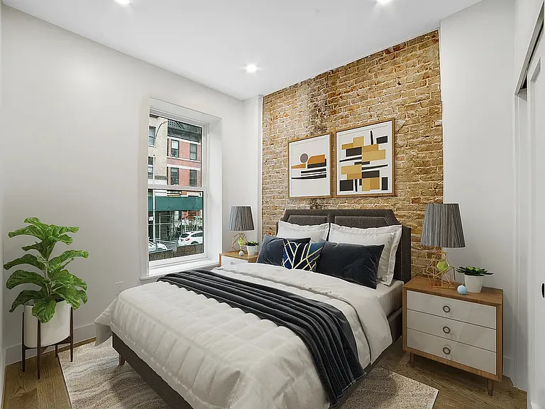 241 W 75th St #8 — Photo 3