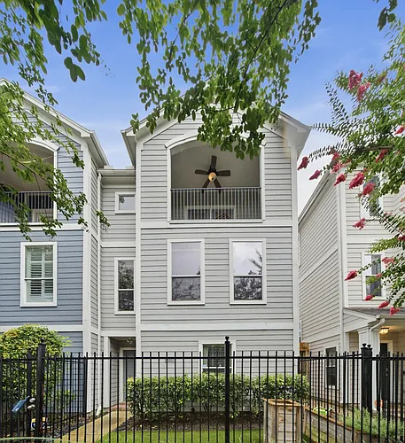 1716 Elgin St Photo 1