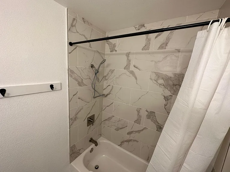 443 S Birch St — Photo 11