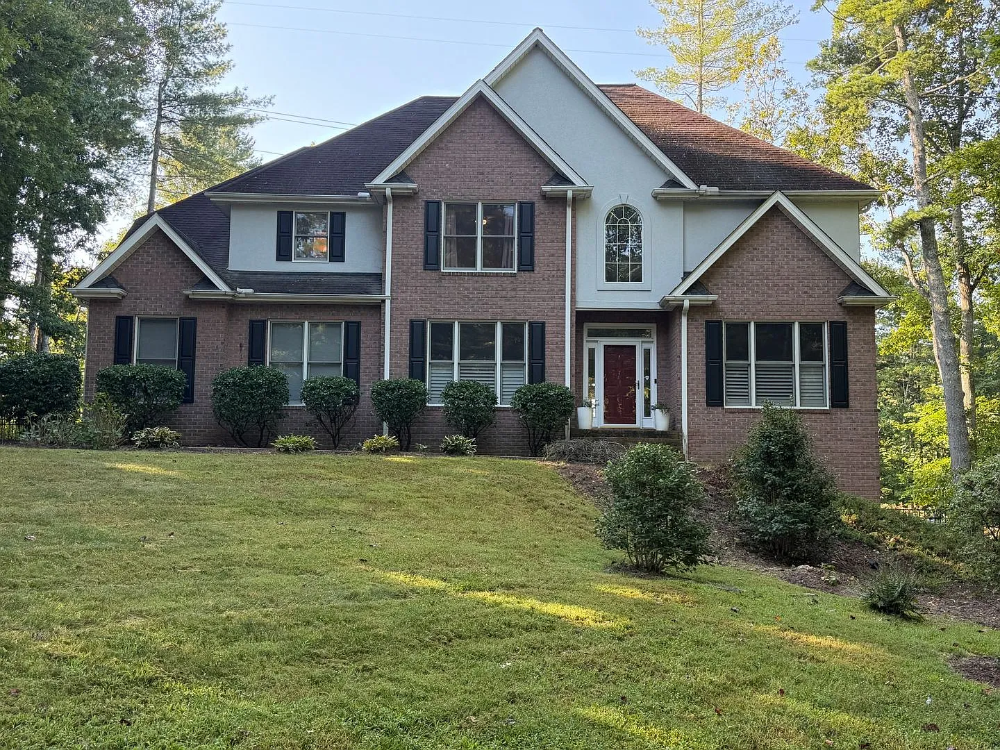 South AVL - Grand Residence in Coventry Woods — Photo 1