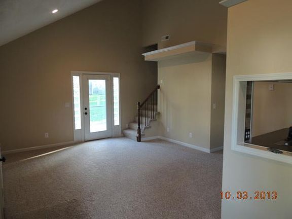 3rd image of 612 Thieme St