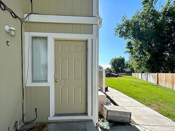 3rd image of 1181 Townhouse Cir APT C