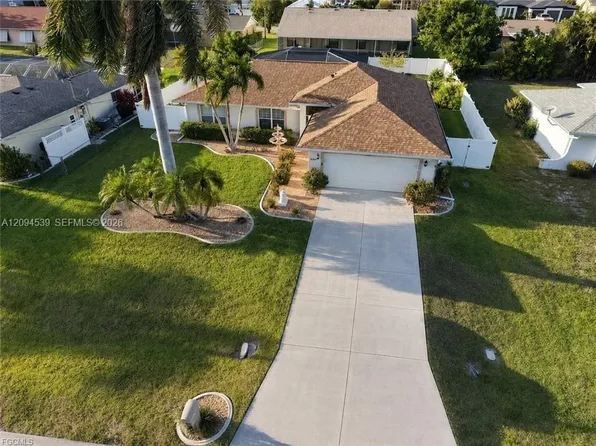 1825 SE 12th Ter, Cape Coral, FL 33990