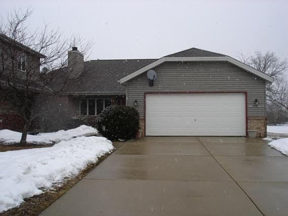 1st image of W199N11286 Rosewood Ct