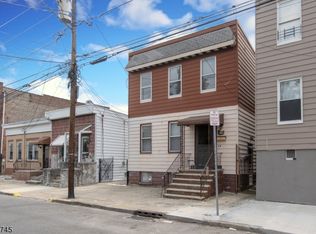 593 N 11th St, Newark, NJ 07107