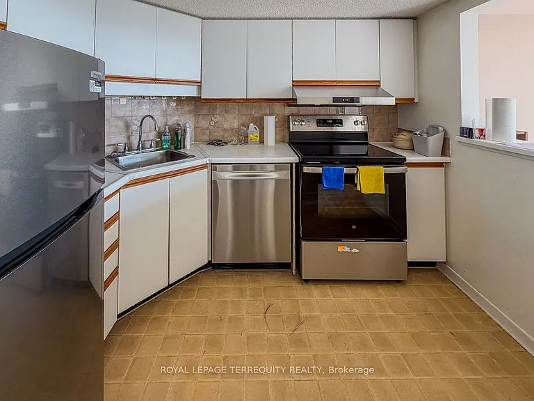 150 Alton Towers Cir #1513 — Photo 22