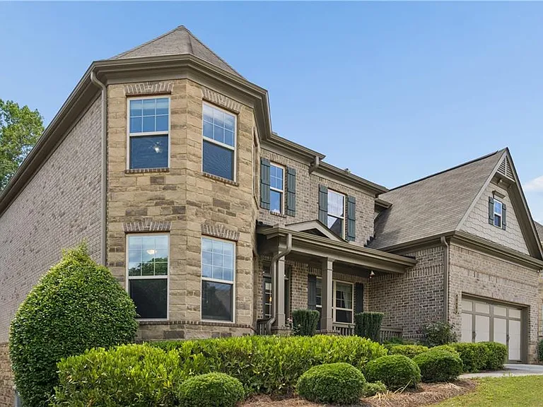4470 Skylark Ln — Photo 3