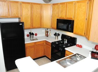 2017 Greystem Cir APT 306, Gurnee, IL 60031