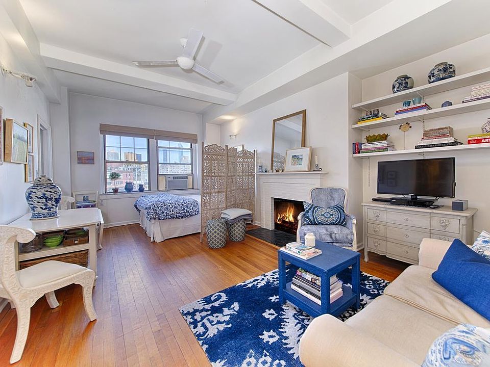 1st image of 2 Horatio St APT 17C