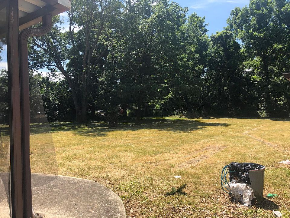 2nd image of 2599 Mock Rd