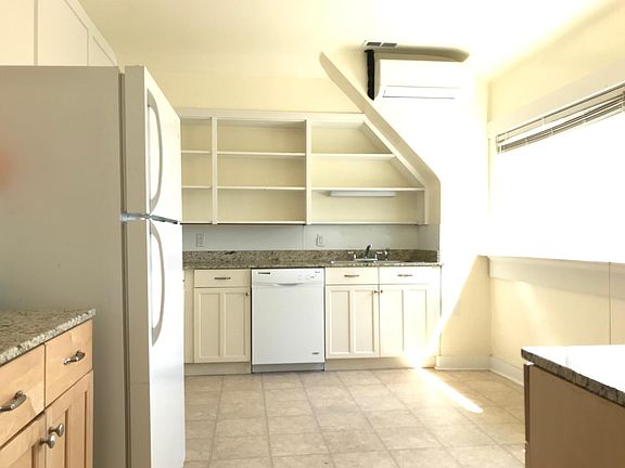 4th image of 1300 E Atkin Ave