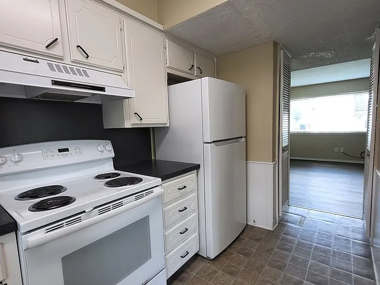 1626 Glenn Bo Dr — Photo 5
