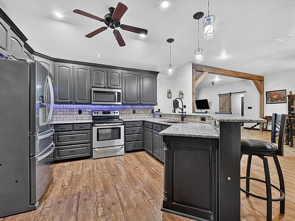 5th image of 1017 County Road 3555