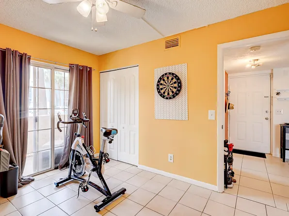 1677 SE Green Acres Circle #Ll101, Port St Lucie, FL 34952