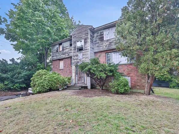 35 Hooker St, Braintree, MA 02184